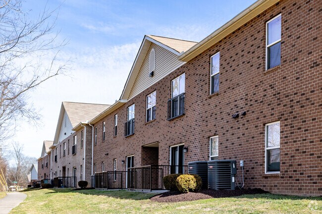 Sumner Gardens Apartments