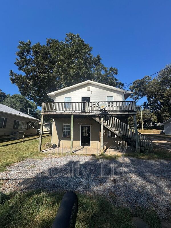 Building Photo - 702 Eastanallee Ave Unit 1