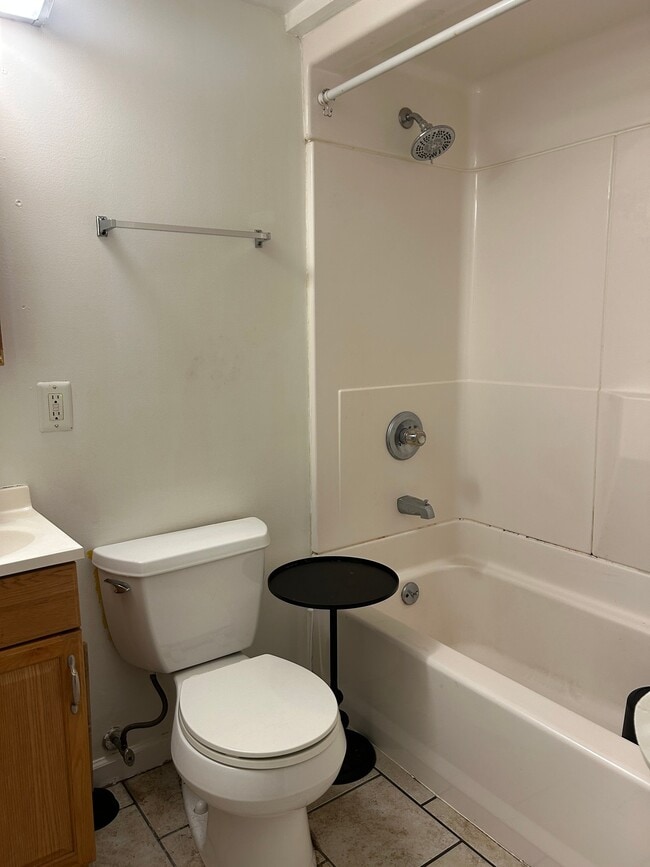 Photo - 61 Walnut St Unit Apt 2F