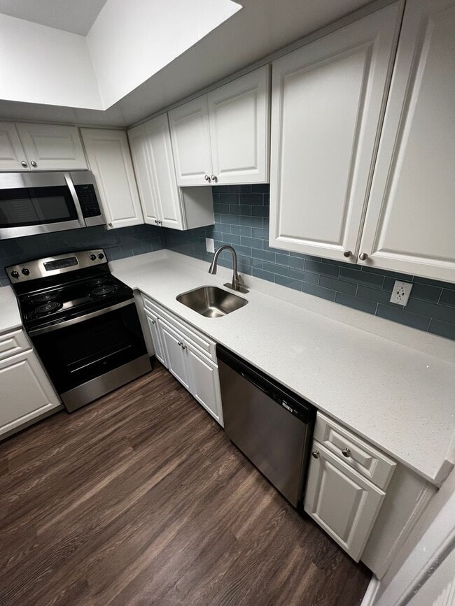 Photo - Cadence Crossing