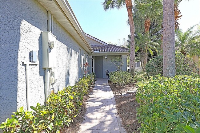 Building Photo - 1579 Whispering Oaks Cir Rental