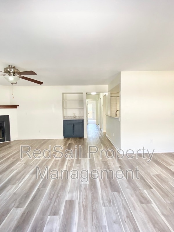 Photo - 839 Little Bay Ave