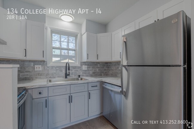 Building Photo - 134 College Hwy Unit I4
