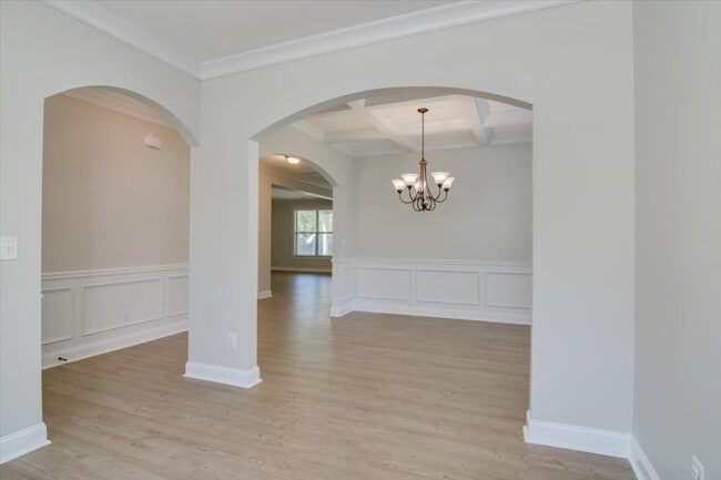 Photo - 5634 Sunbury Loop