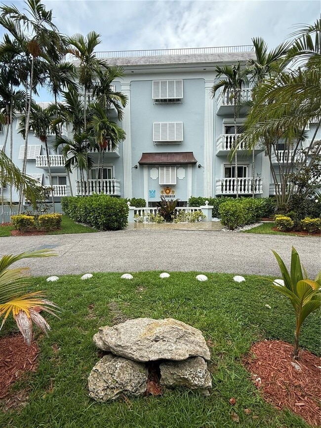 Building Photo - 1150 Madruga Ave Unit A303 Rental