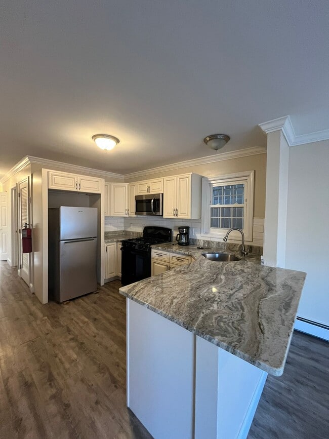 Photo - 35 Fairview Ave