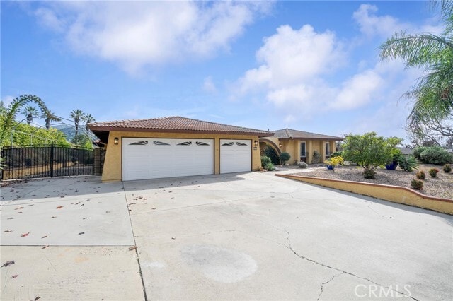 Photo - 968 Englewild Dr