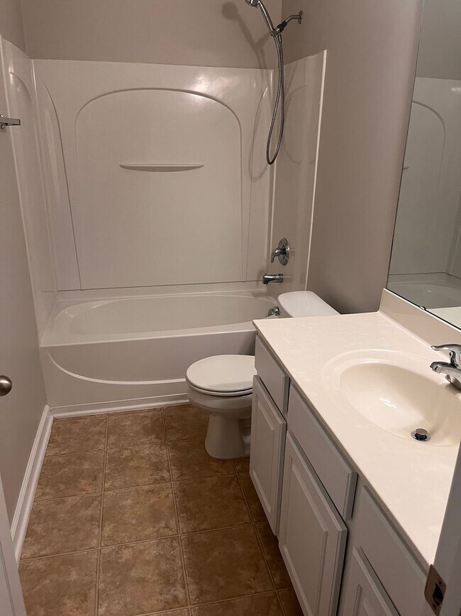 Photo - Spacious 2BR/3BA Townhome in Rennaisance Park near Downtown Raleigh