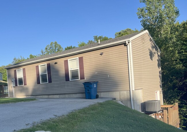 House for rent close to the Landing - House for rent close to the Landing