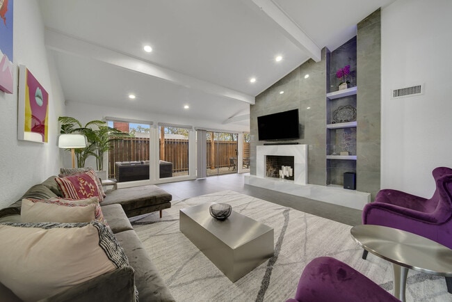 Photo - 313 Melorine Dr