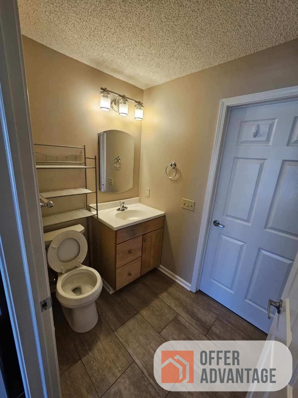 Photo - 499 Burroughs Dr
