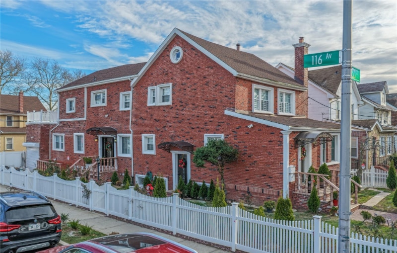 Photo - 116-01-116221 221st St