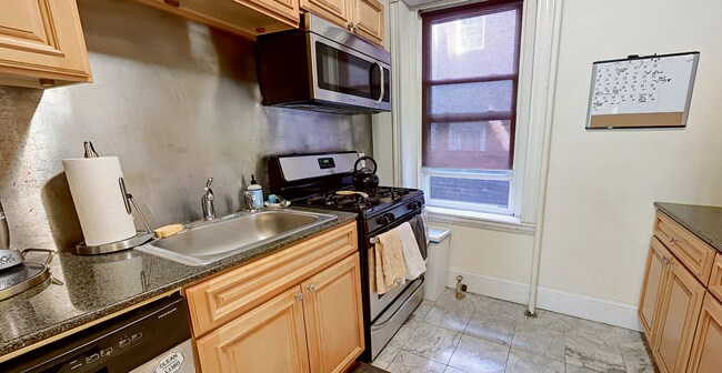132 Myrtle St Unit 2