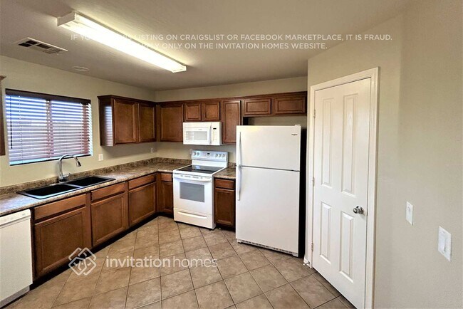 Photo - 6707 W Desert Ln