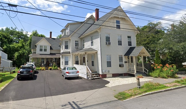 Photo - 115 Rumford St Apartments Unit C