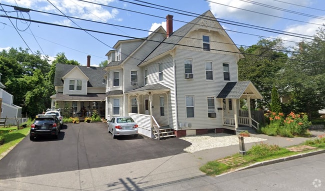 Building Photo - 115 Rumford St Unit C Rental