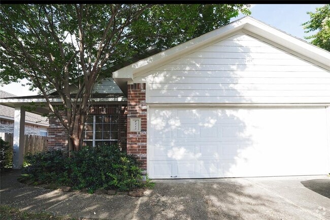 Building Photo - 6415 Richland Hills Dr Rental