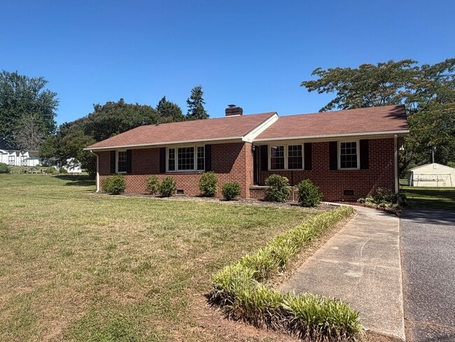 Building Photo - Beautiful Brick Rancher