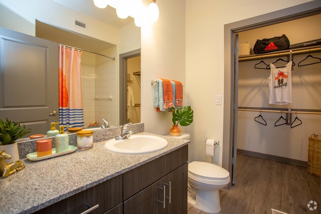 Model B1 2BDx2BA 851SF - 848 Mitchell Apartments