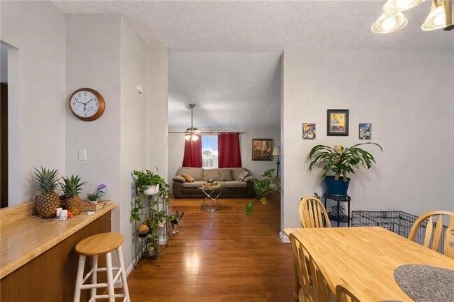 Photo - 1136 Samuel Dr