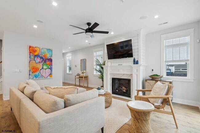 Photo - 9412 Ventnor Ave Unit 3