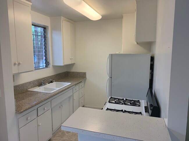 Photo - 11661 Ohio Ave Unit 4
