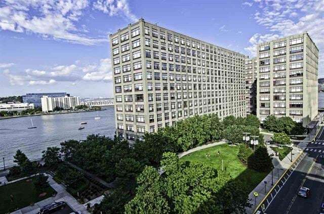 Building Photo - 1500 Washington St Unit 8i