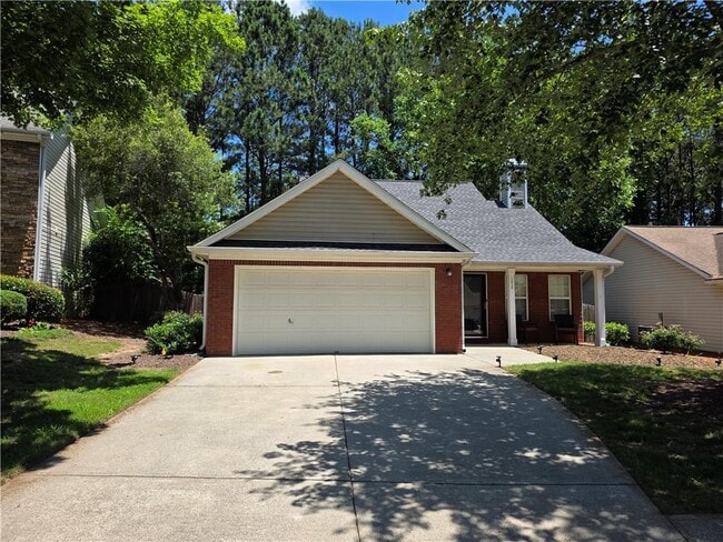 Photo - 172 Stoneforest Dr