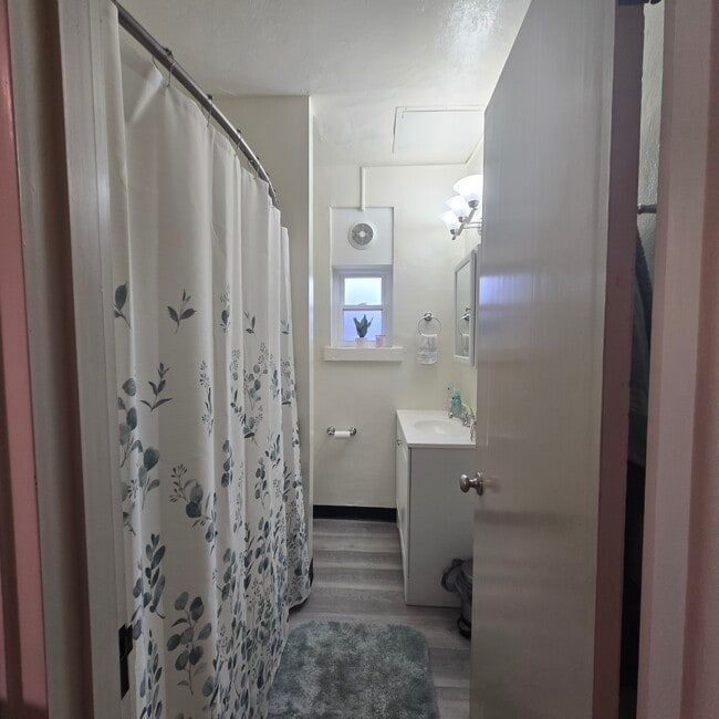 Photo - 54 N Morris St Unit 1
