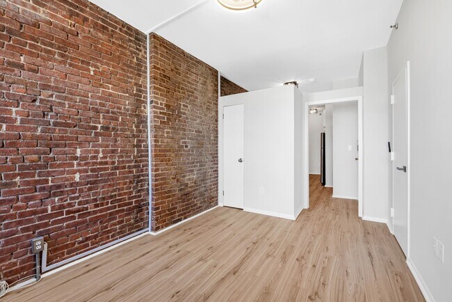 Photo - 308 Madison St Unit 4B