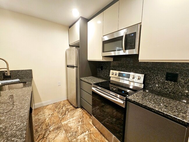 Photo - 25 Saint Marys Ct Unit 3