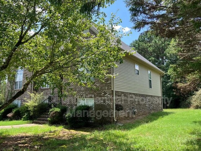 Photo - 710 Small Lake Dr