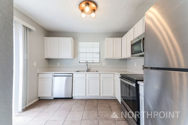 Photo - 3 BR/2BA | Updated Single Family Home | Private backyard | In Dallas!