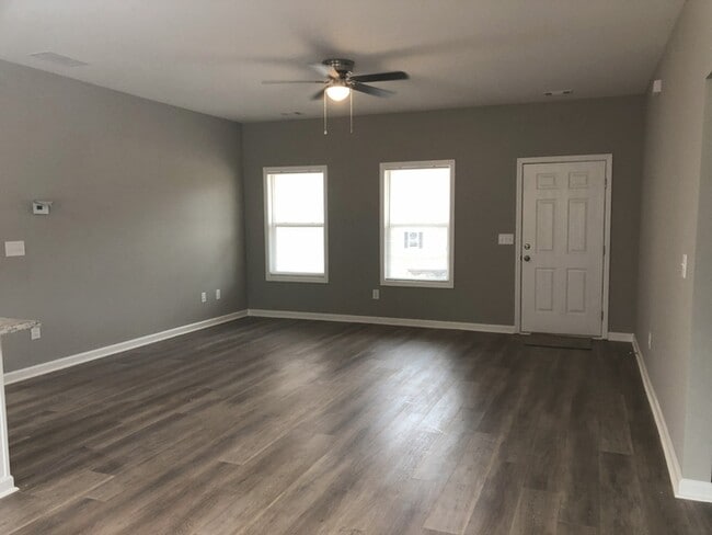 Photo - 261 Charlotte Cir