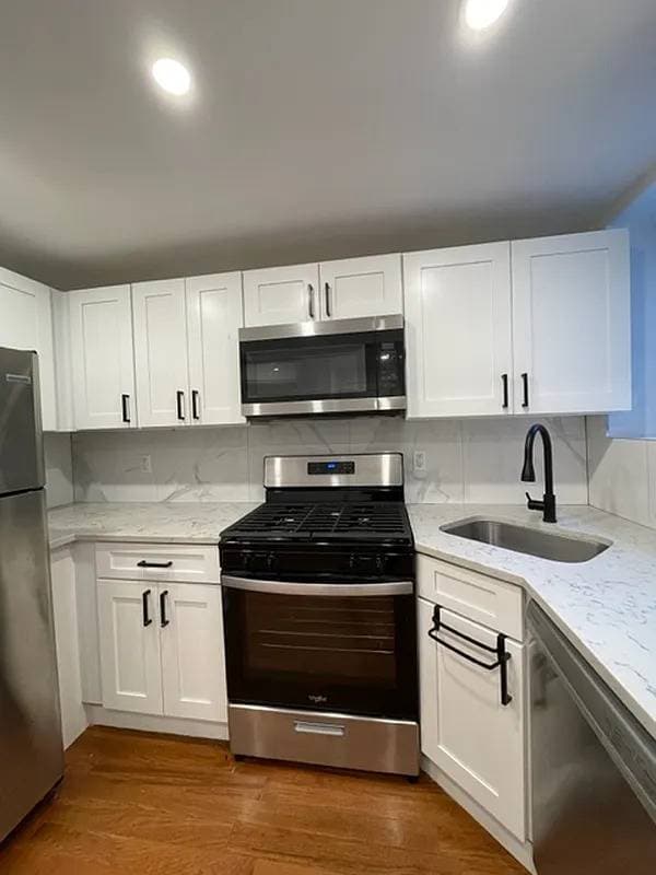 Photo - 69 6th Ave