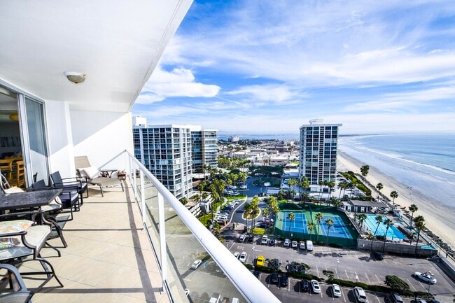 Building Photo - 1780 Avenida Del Mundo Unit 1508 Rental