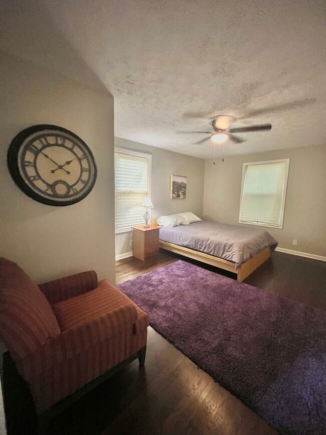 Photo - 1518 Columbia Cir