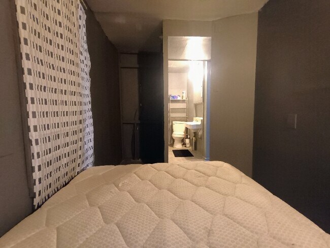 Photo - 9 Nutt Ave Unit 4