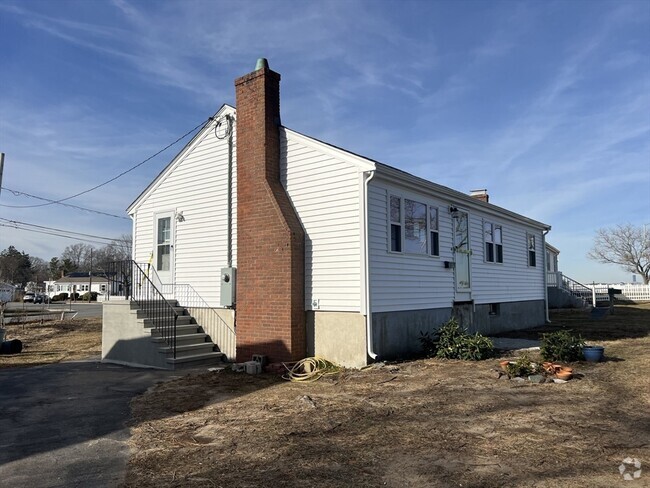 Building Photo - 977 Quincy Shore Dr Rental