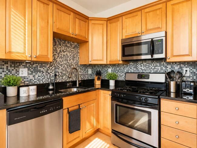 Photo - 192 Tudor St Unit 2