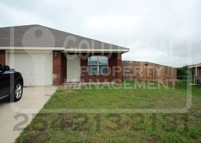 Building Photo - 217 Janelle Dr Unit B