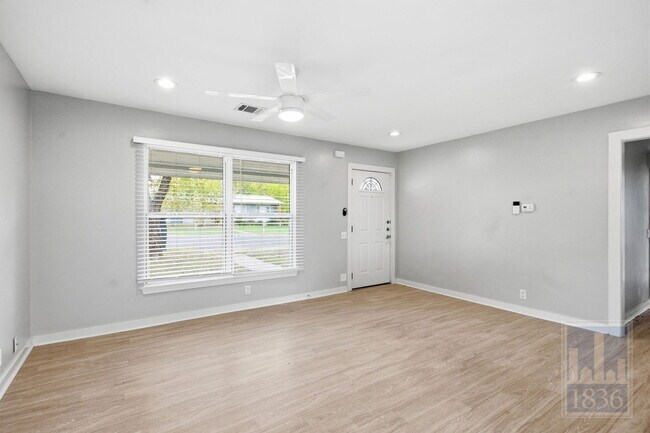 Photo - 5308 Overbrook Dr