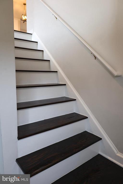 Photo - 15 Mariners Way