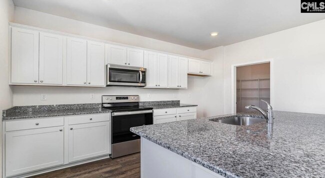 Photo - 2075 Grovefield Dr