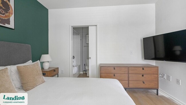 Photo - 318 W Corporation St Unit 1-321