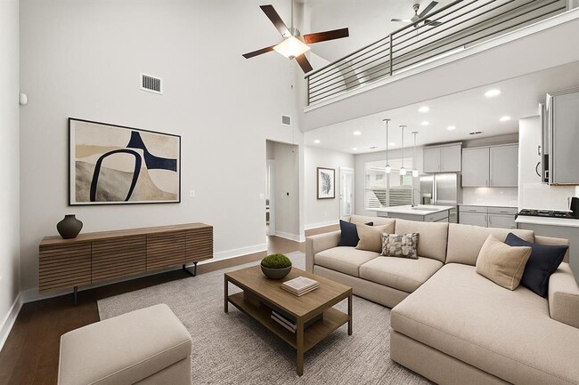 Building Photo - 2108 Hermia St