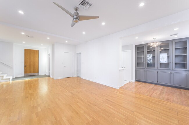 Living room - 1338 Harvard St