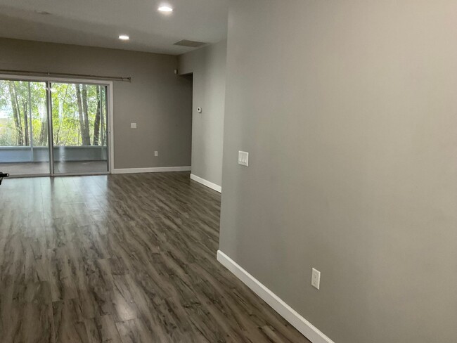 Photo - Close to Deland High School