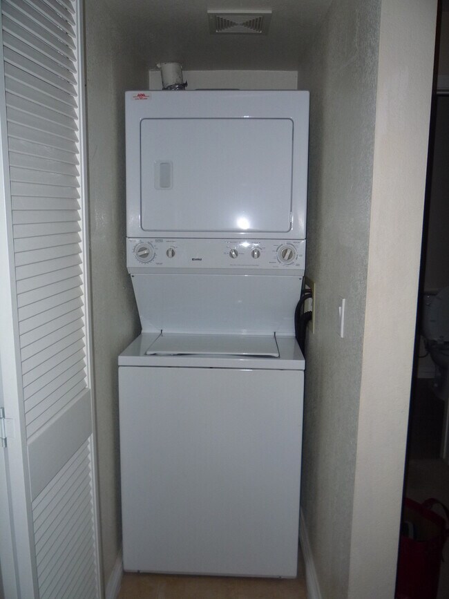 Photo - Beautiful Condo For Rent Near in Linda Vista