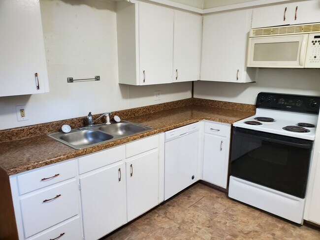 Photo - 226 N Nicollet St